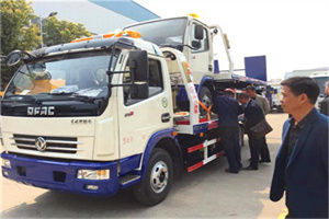 镇江汽车道路救援拖车价格